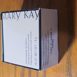 Mineral powder foundation